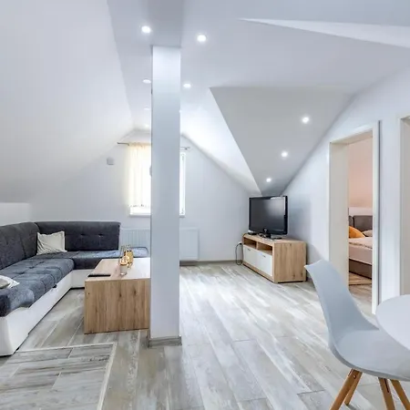 Apartman Vedro Polje Gospic Exterior photo
